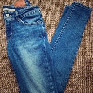 Levi’s 711 Skinny Jeans size 24